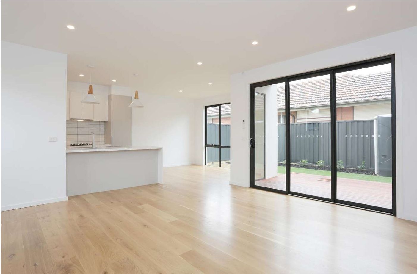 2/48 Cyclamen Avenue Altona North VIC, Altona North - Thumbnail 3
