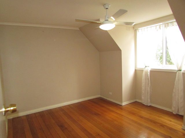 **Fabulous townhouse in brilliant location**