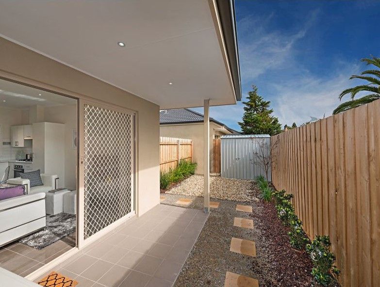 Modern 2 bedroom villa in prime location!