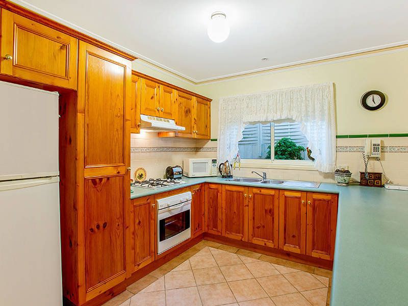 43 Henry Drive, Altona Meadows - Thumbnail 4