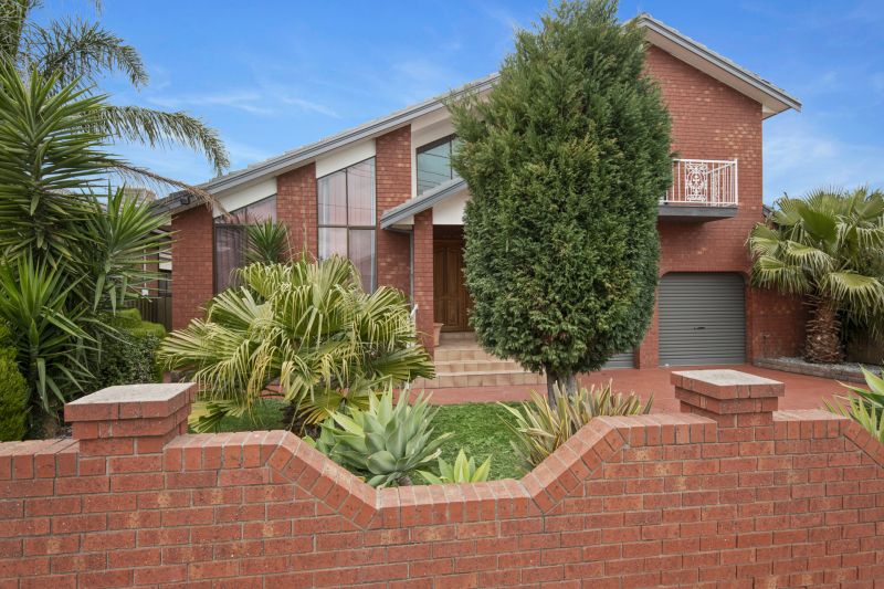119 Grand Parade, Epping
