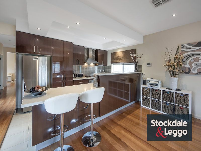 9 Embling Avenue SOUTH MORANG, South Morang - Thumbnail 4