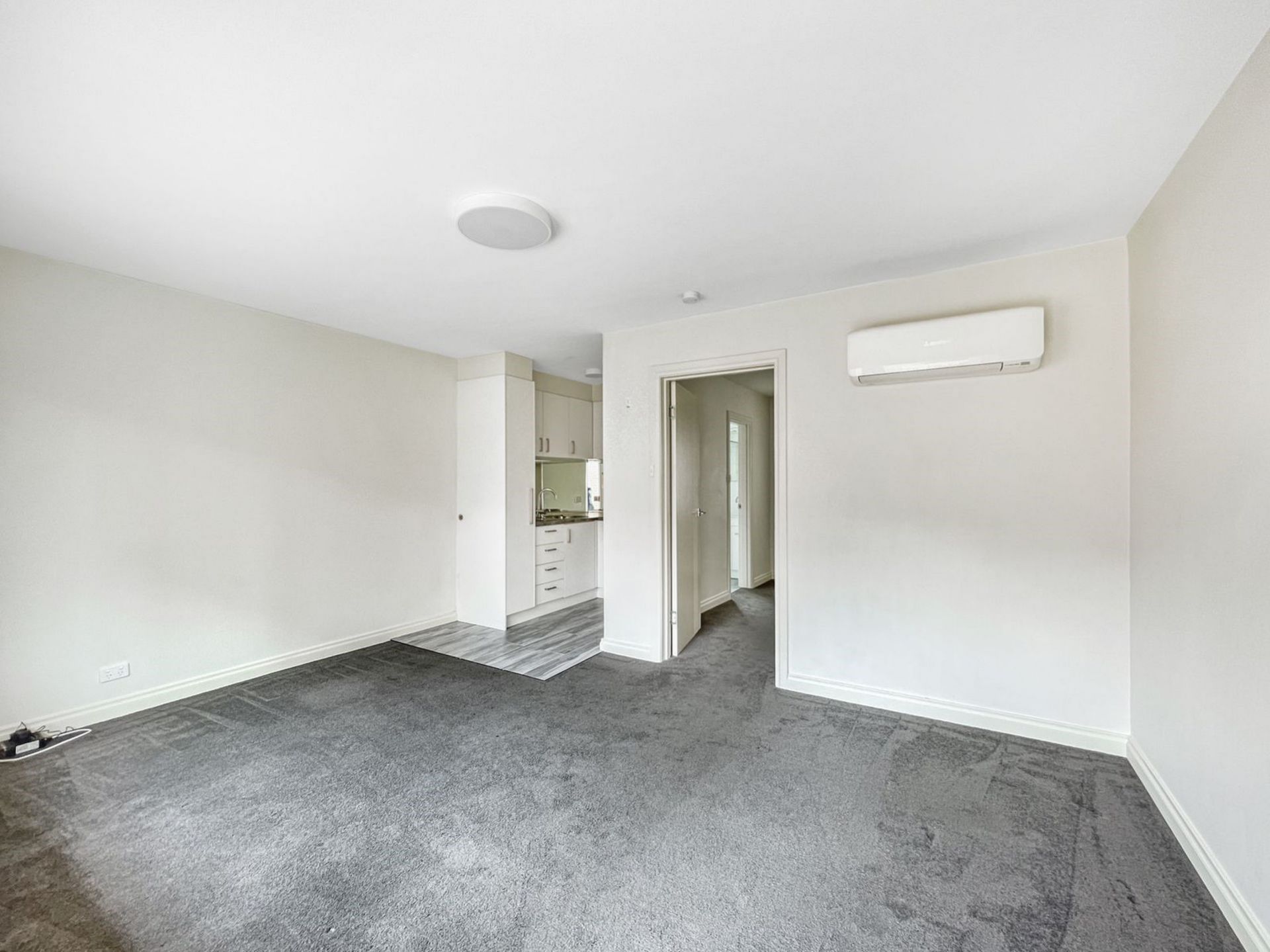 7/3 Smith Street, Thornbury - Thumbnail 4