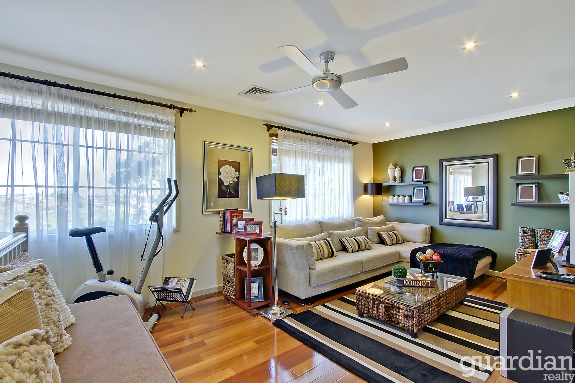 73 Ridgecrop Drive Castle Hill NSW, Castle Hill - Thumbnail 4