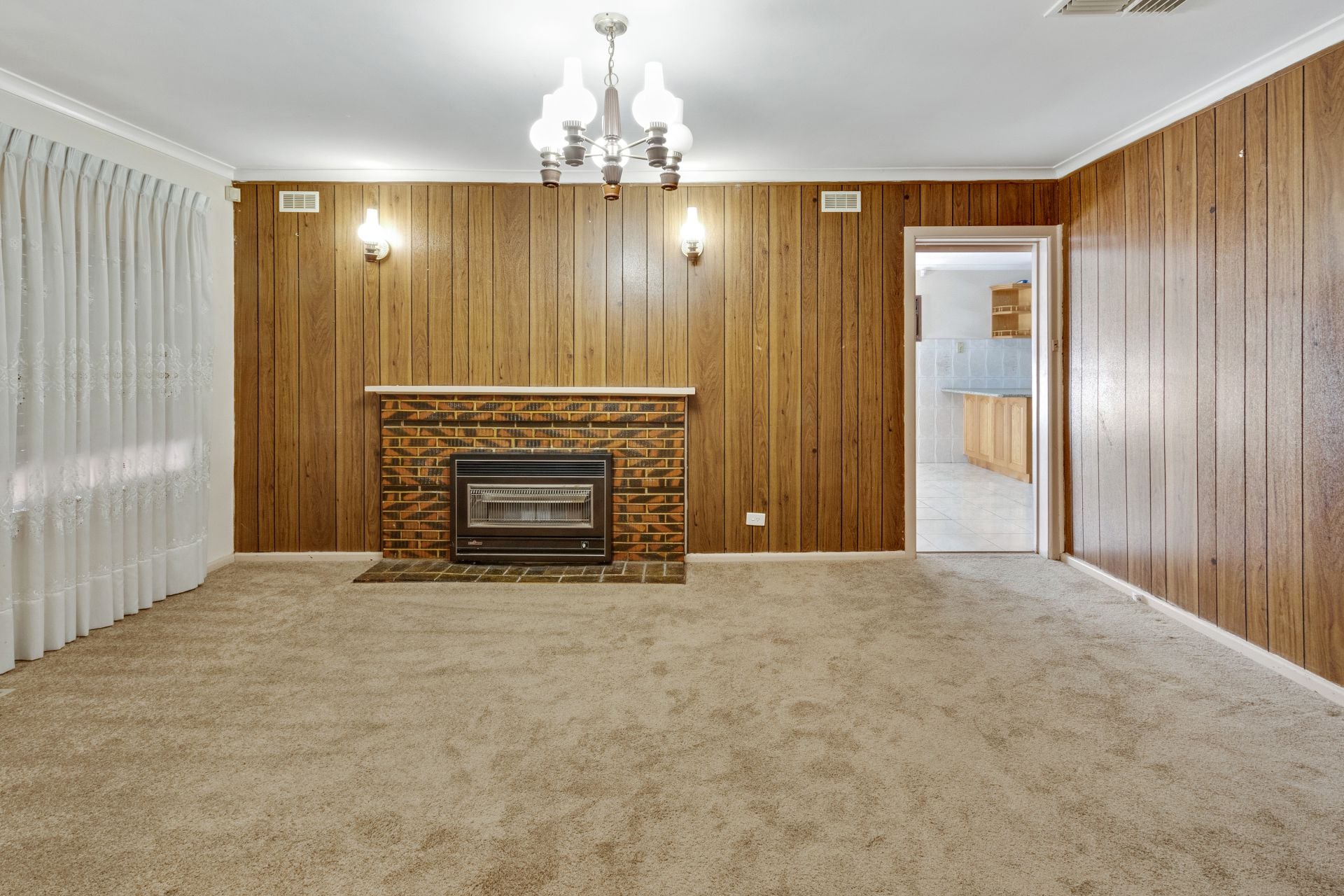 HUGE BUNGALOW INCLUDED