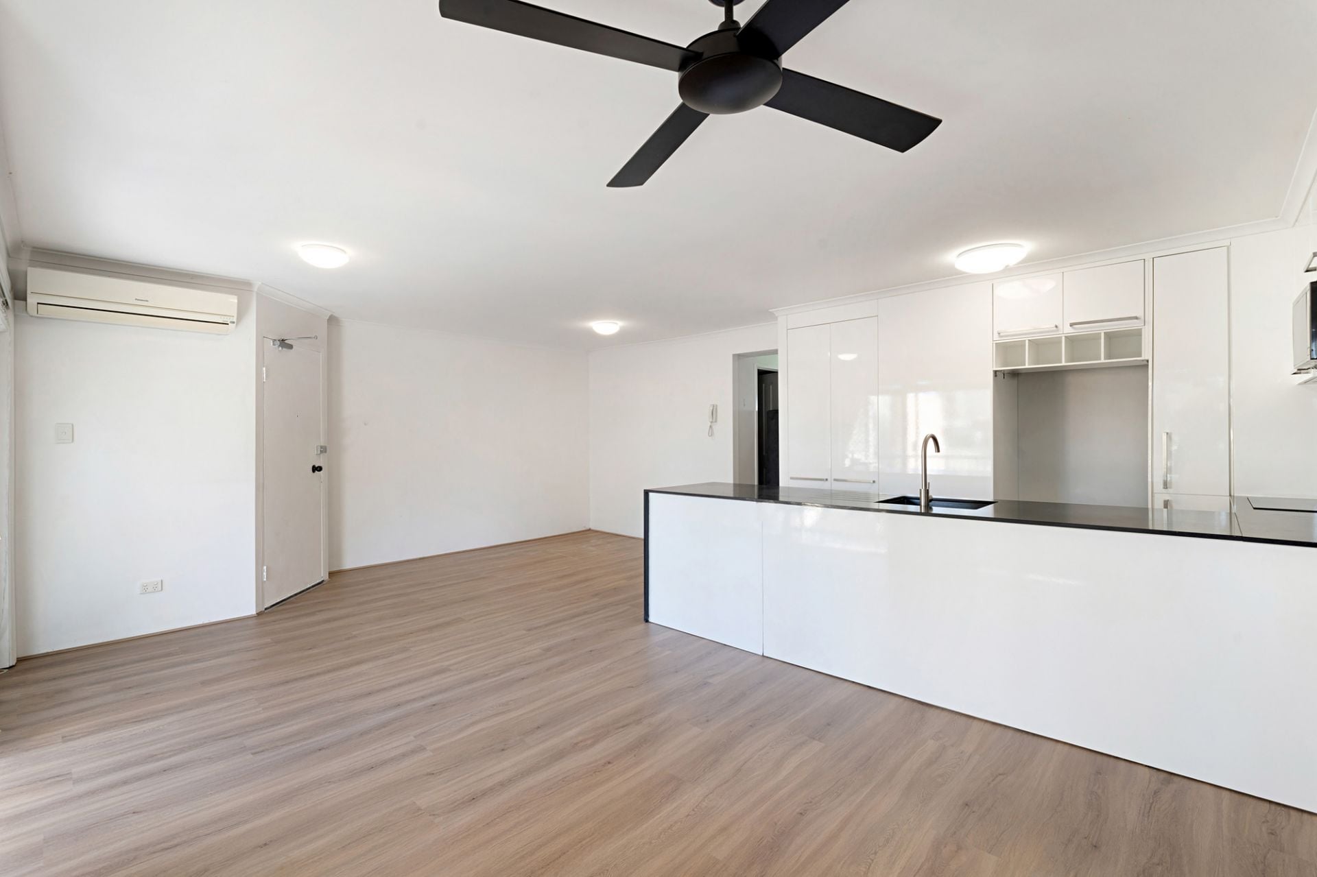 34/49-53 Peninsular Drive, Surfers Paradise - Thumbnail 2