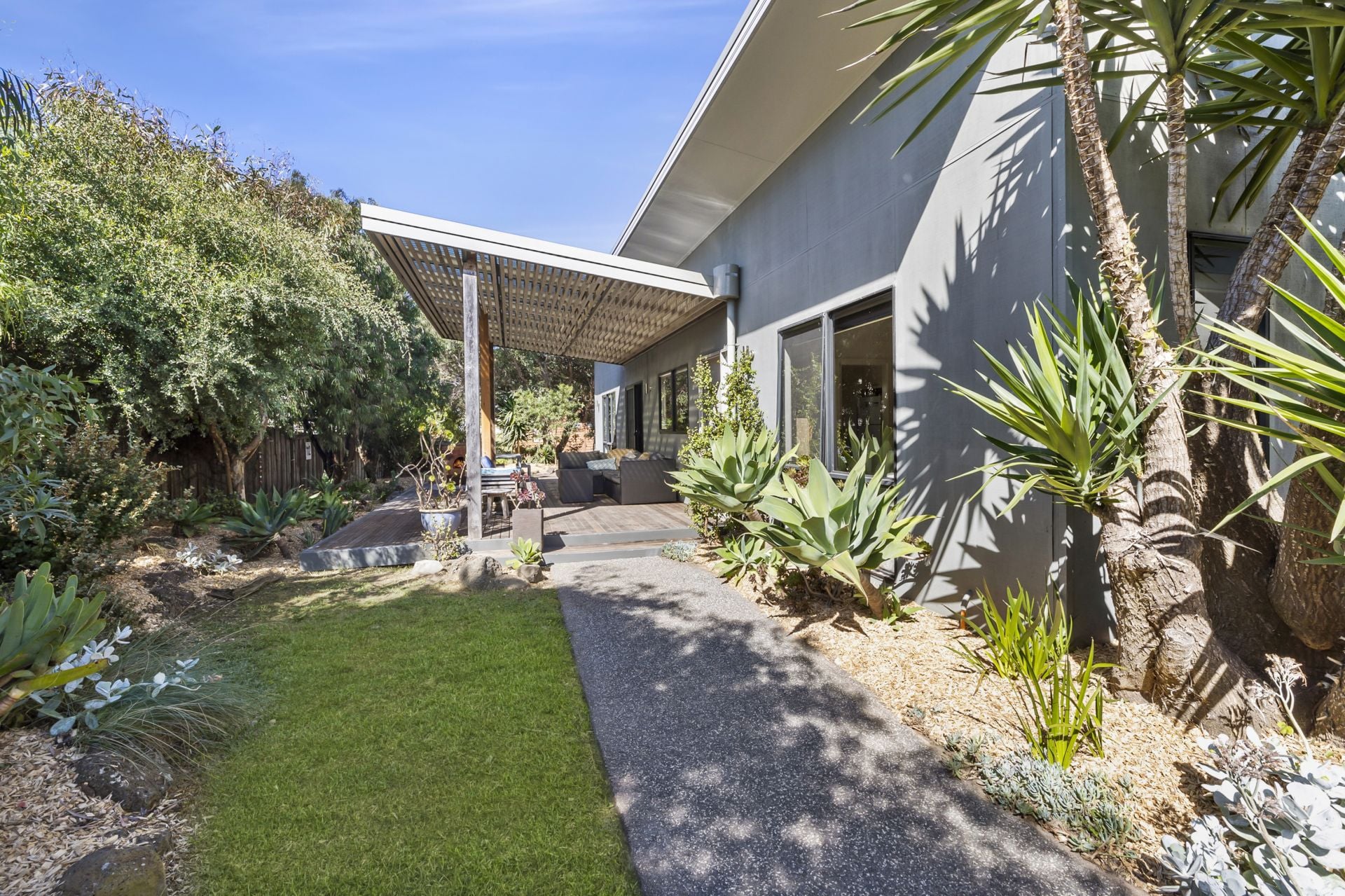 112 Great Ocean Road, Aireys Inlet - Thumbnail 2