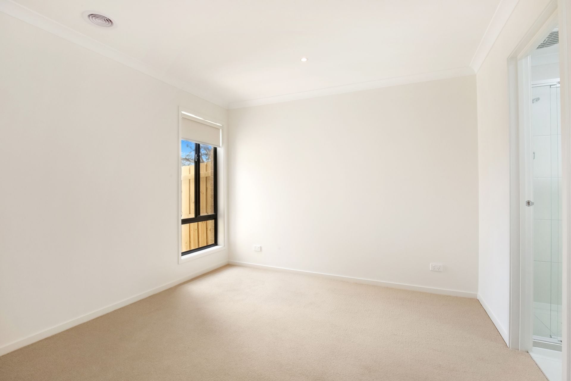 Wonderfully Presented Home!