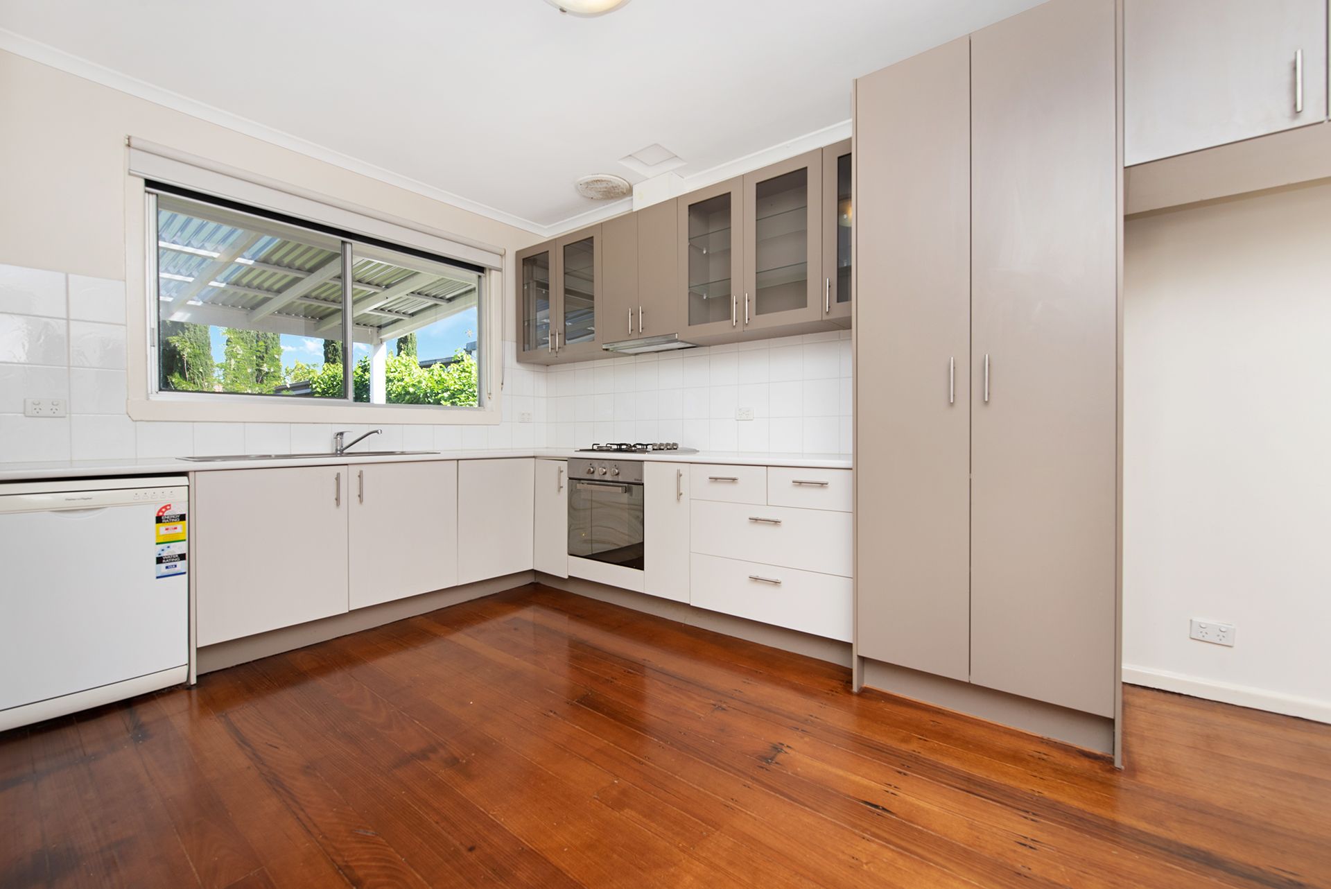 25 Ronald Avenue Altona North VIC, Altona North - Thumbnail 4