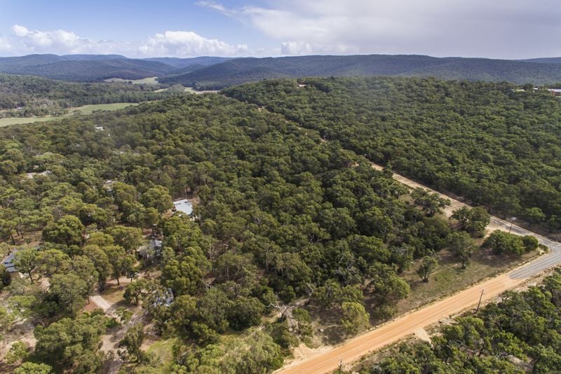 25 Gilbert Street, Aireys Inlet - Thumbnail 3