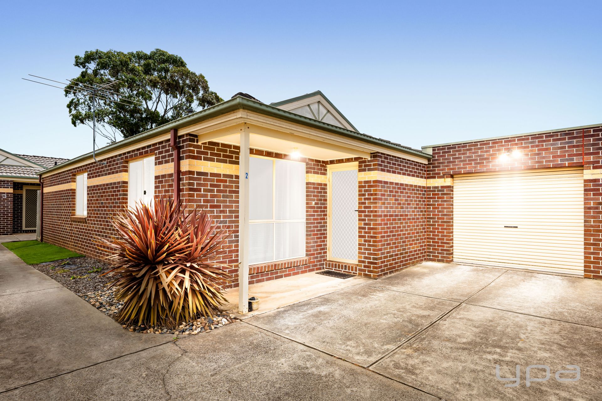 2/119 Mossfiel Drive, Hoppers Crossing YPA Estate Agents