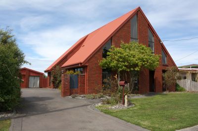 4
 
 
 
  
 
 
 2
 
 
 
  
 
 
 1
 
 
 
 
 
 
 
 20 Quinlan Crescent, Shearwater TAS 7307, Shearwater - Thumbnail 3