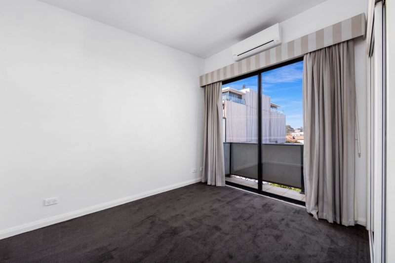 10/321 Orrong Road, St Kilda East - Thumbnail 4