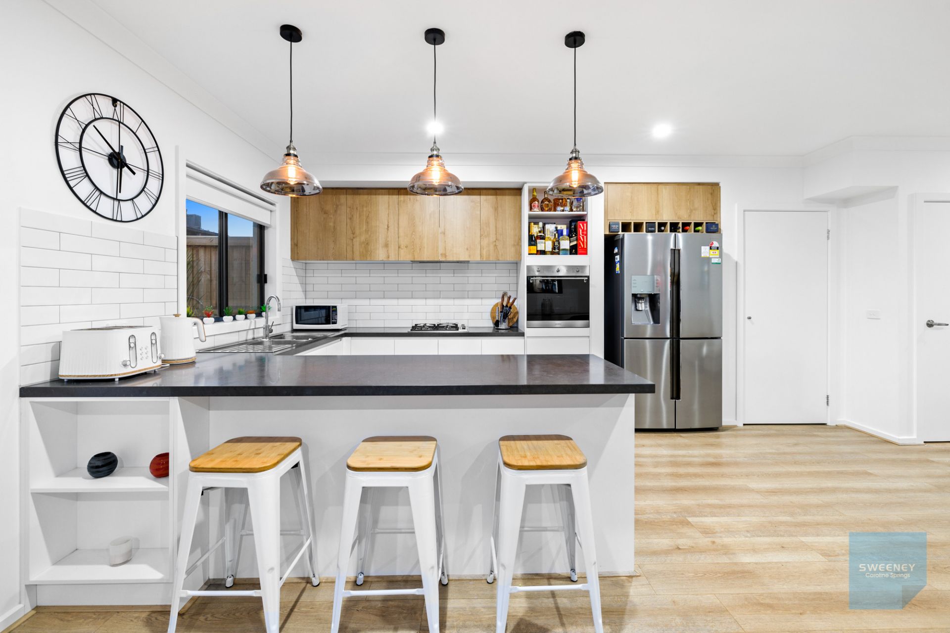 64 Mamic Boulevard, Fraser Rise - Thumbnail 3