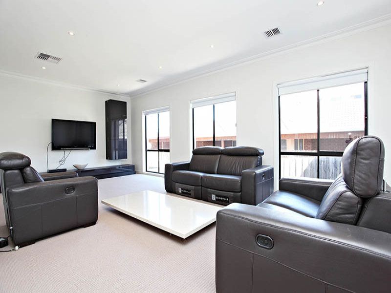 18 ALAIN Avenue SOUTH MORANG, South Morang - Thumbnail 7