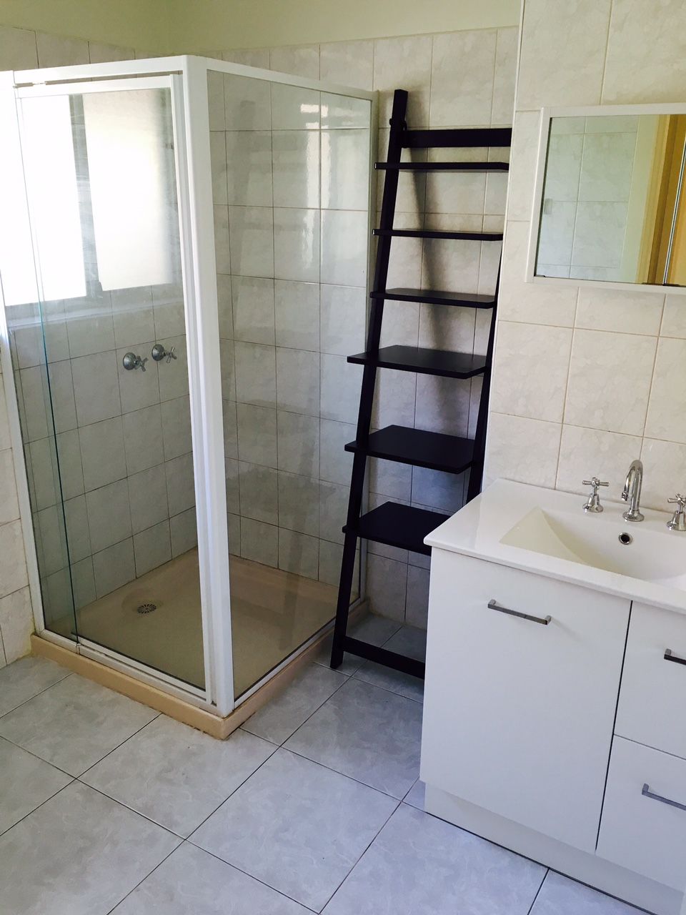 Refurbished unit in the heart of Thornbury