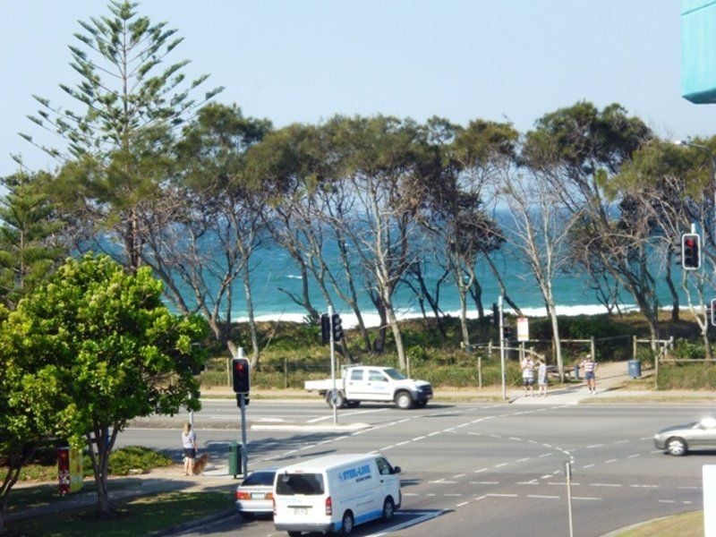 17/112 Alexandra Parade ALEXANDRA HEADLAND QLD, Alexandra Headland - Thumbnail 2