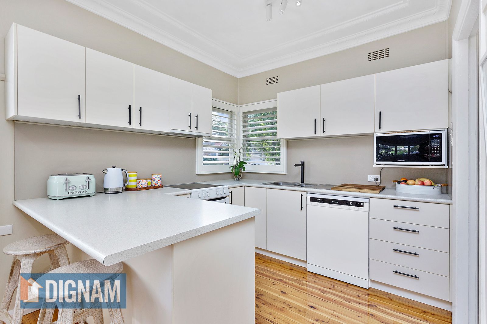 Sold Property 865000 For 5 Robson Street Corrimal Nsw 2518