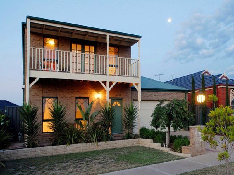9 Conder Place, Caroline Springs - Thumbnail 2