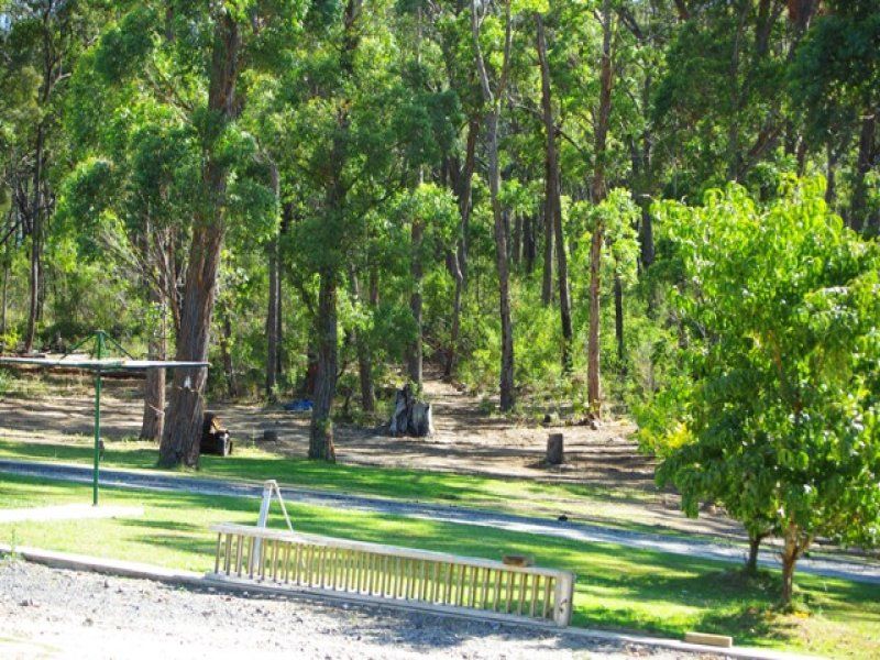 10 Gibboketon Place Wallaga Lake NSW