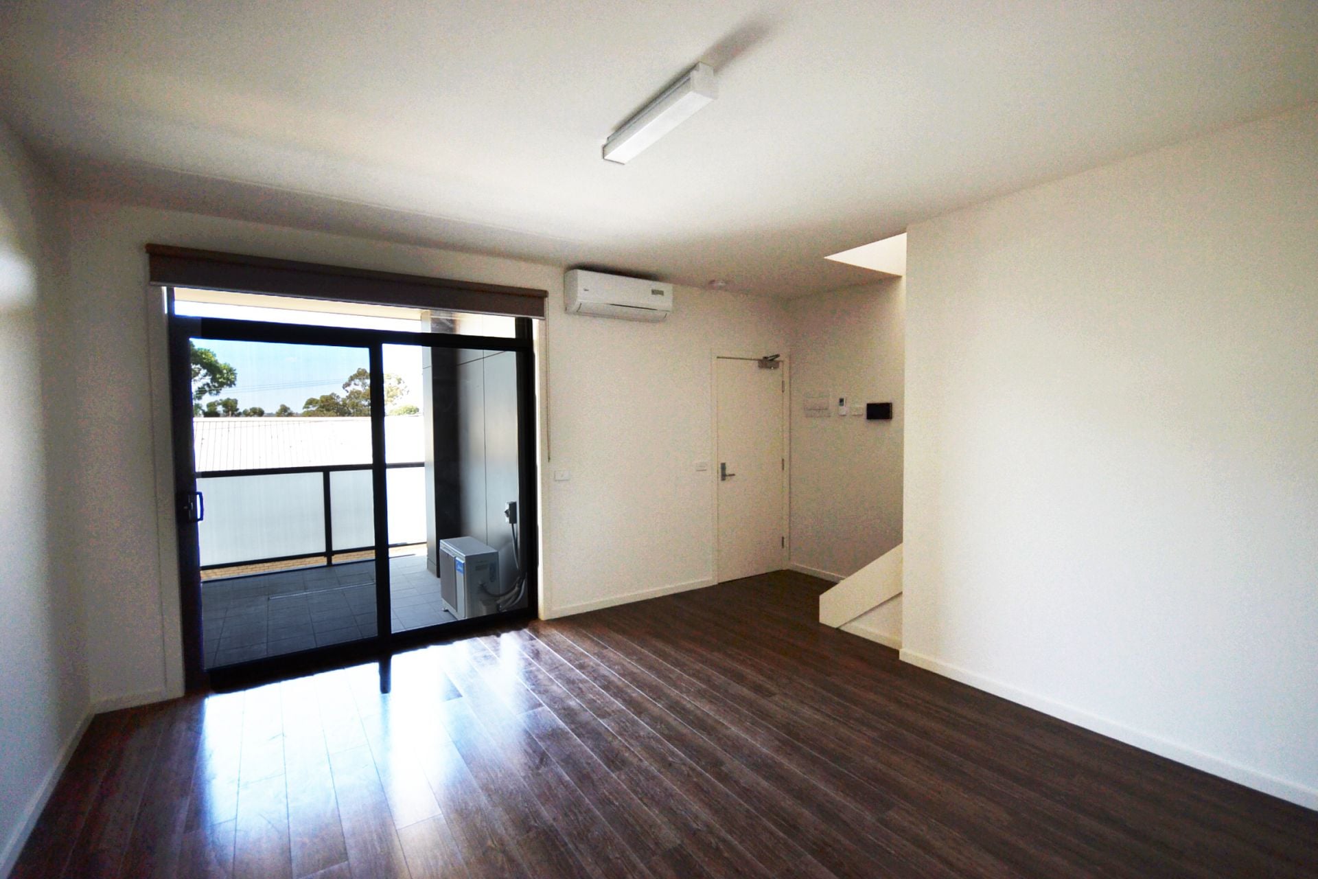 EXCELLENT 2BED/2BATH APARTMENT WITH OWN SECURE ENTRANCE - DIRECTLY OPPOSITE COLES, TRAM & BUS!