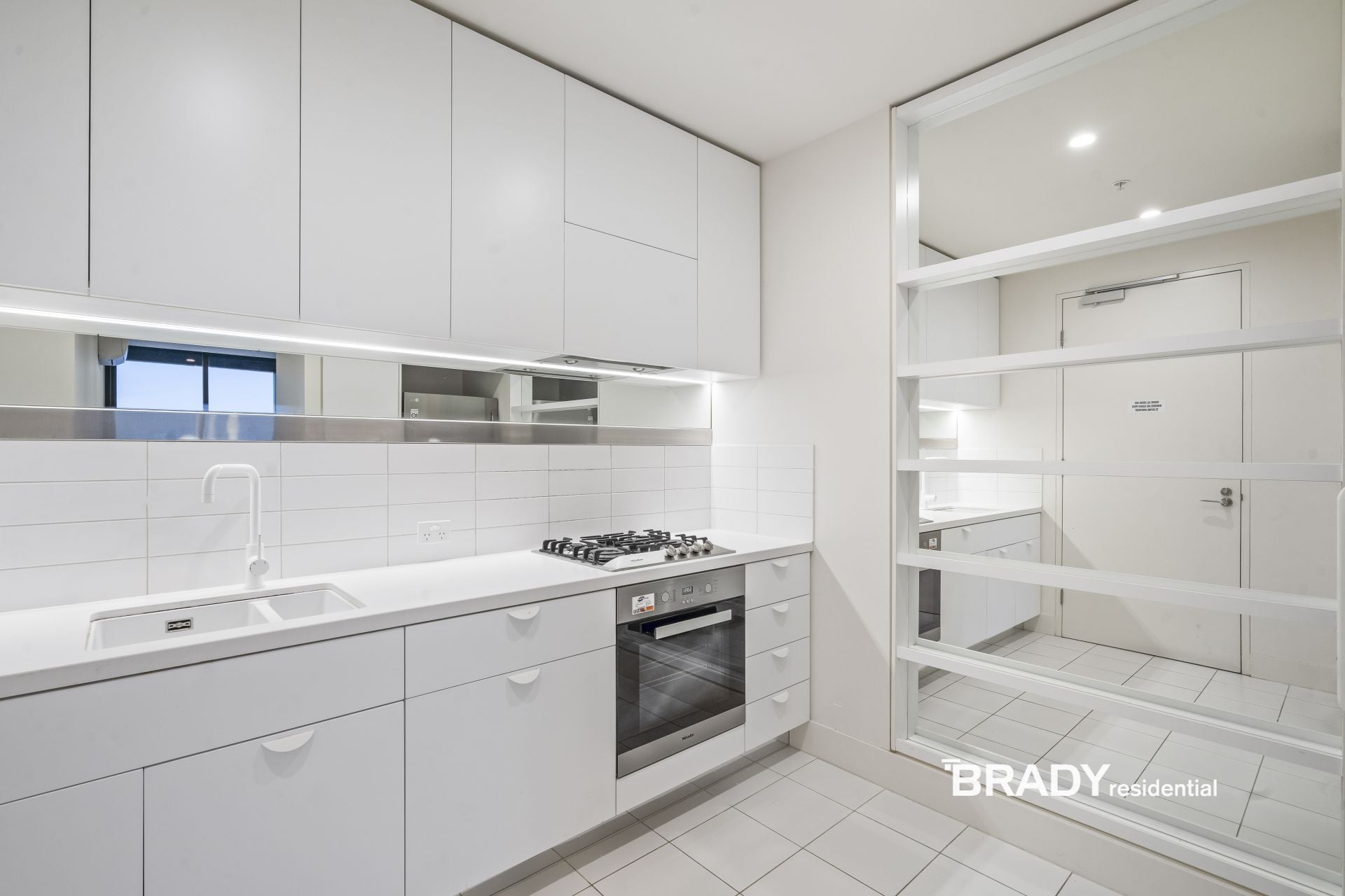 6301/500 Elizabeth Street Melbourne VIC, Melbourne - Thumbnail 2