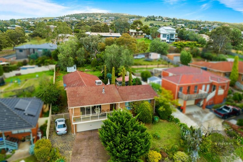 7 Links Road, Darley - Thumbnail 2