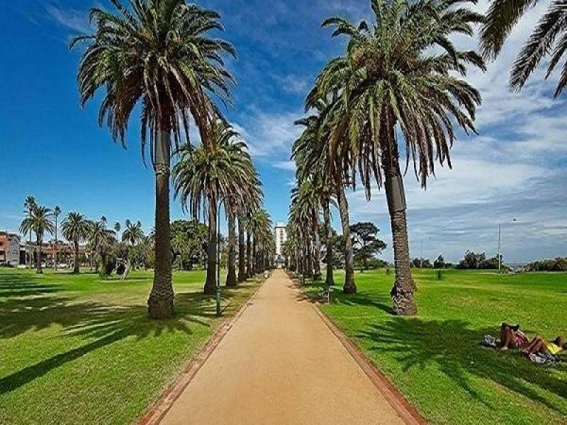 26/87 Alma Road, St Kilda East