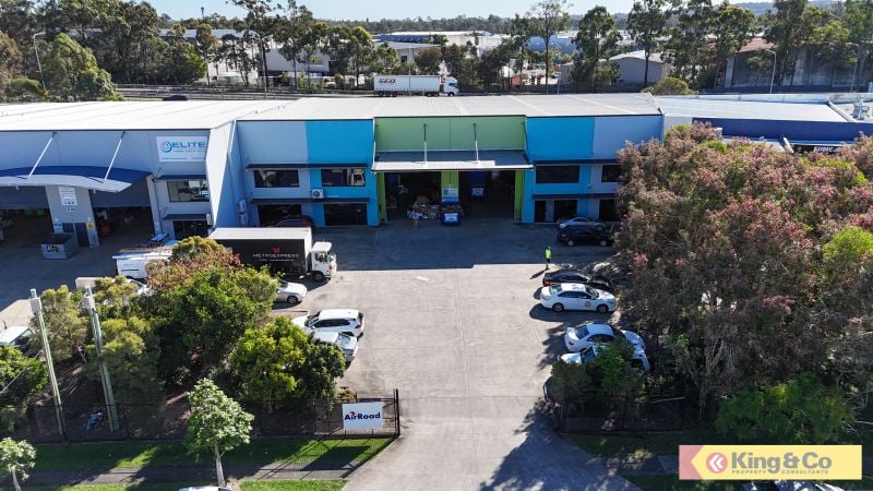 1,375sqm warehouse + office for lease just off the Logan Motorway.