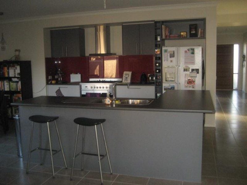 Perfectly Positioned & Contemporary!