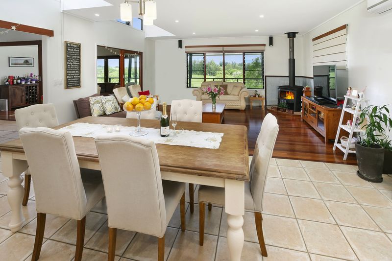 135 Ruddle Drive REESVILLE QLD, Reesville - Thumbnail 4
