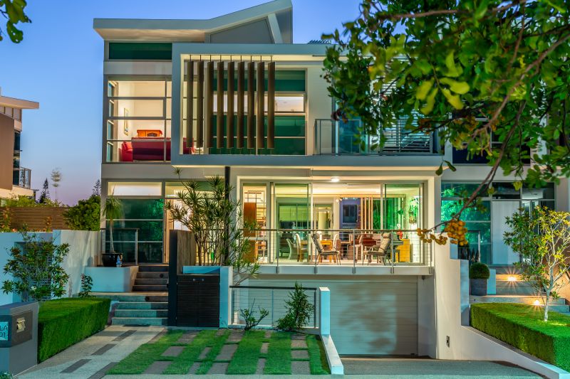 Real Estate For Sale 9101 Ephraim Island Paradise Point , QLD