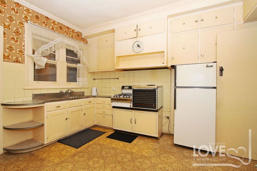 PERFECTLY LOCATED THREE BEDROOM HOME