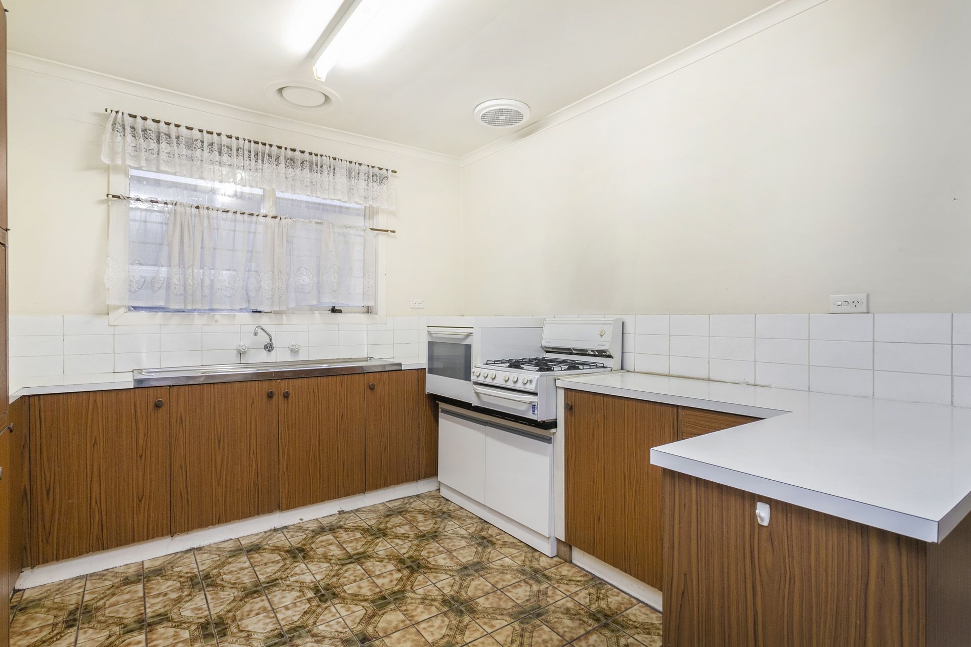 68 Pickett Street, Footscray - Thumbnail 4