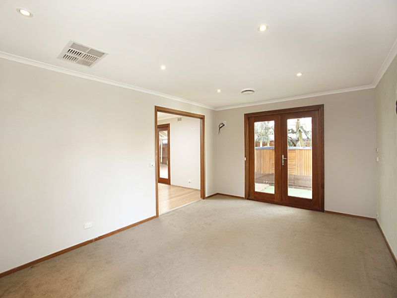 22 Polly Woodside Drive, Altona Meadows - Thumbnail 7