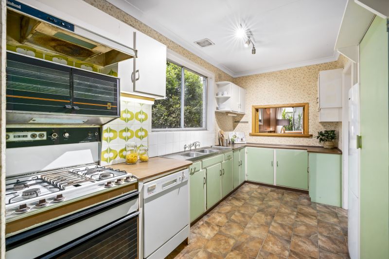 135 Blackburn Road, Mount Waverley - Thumbnail 4