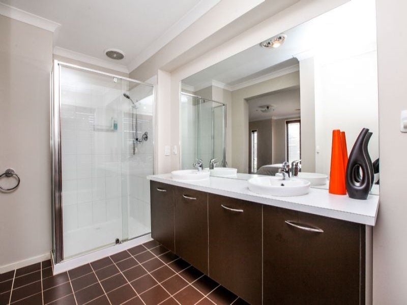 43 Barringo Way, Caroline Springs - Thumbnail 7