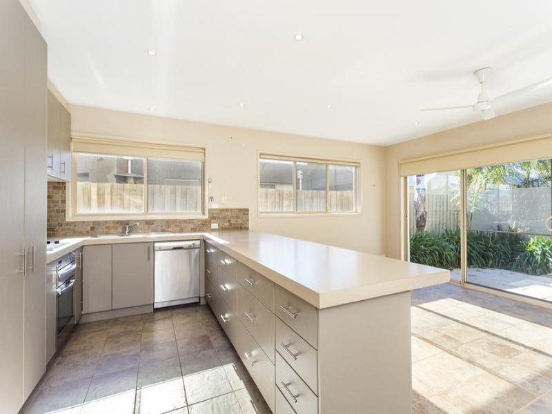 2/10 Milborne Drive OCEAN GROVE VIC, Ocean Grove - Thumbnail 7