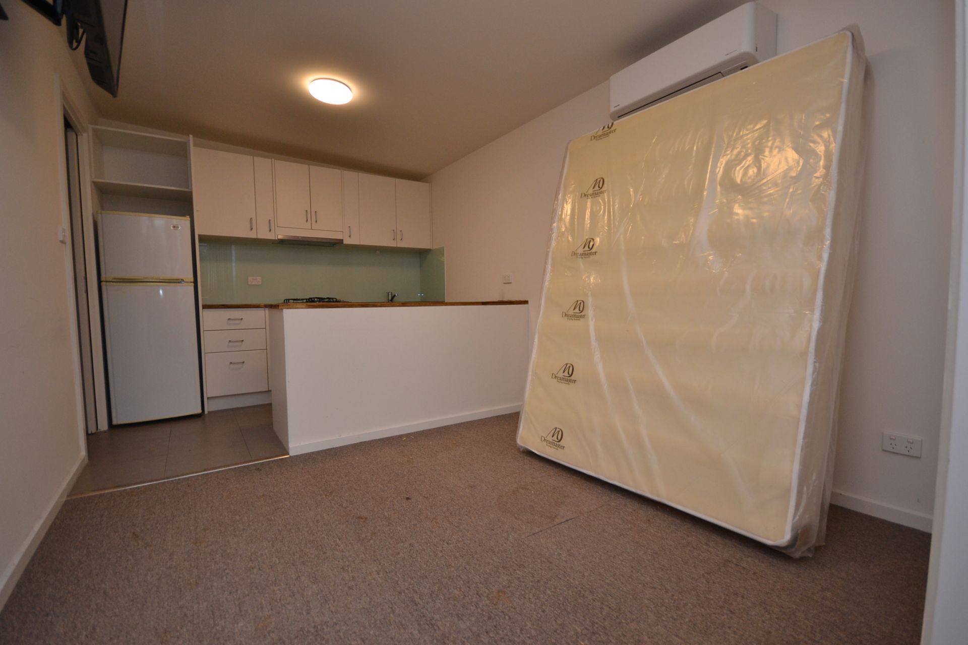COSY, TRANQUIL & SEMI FURNISHED