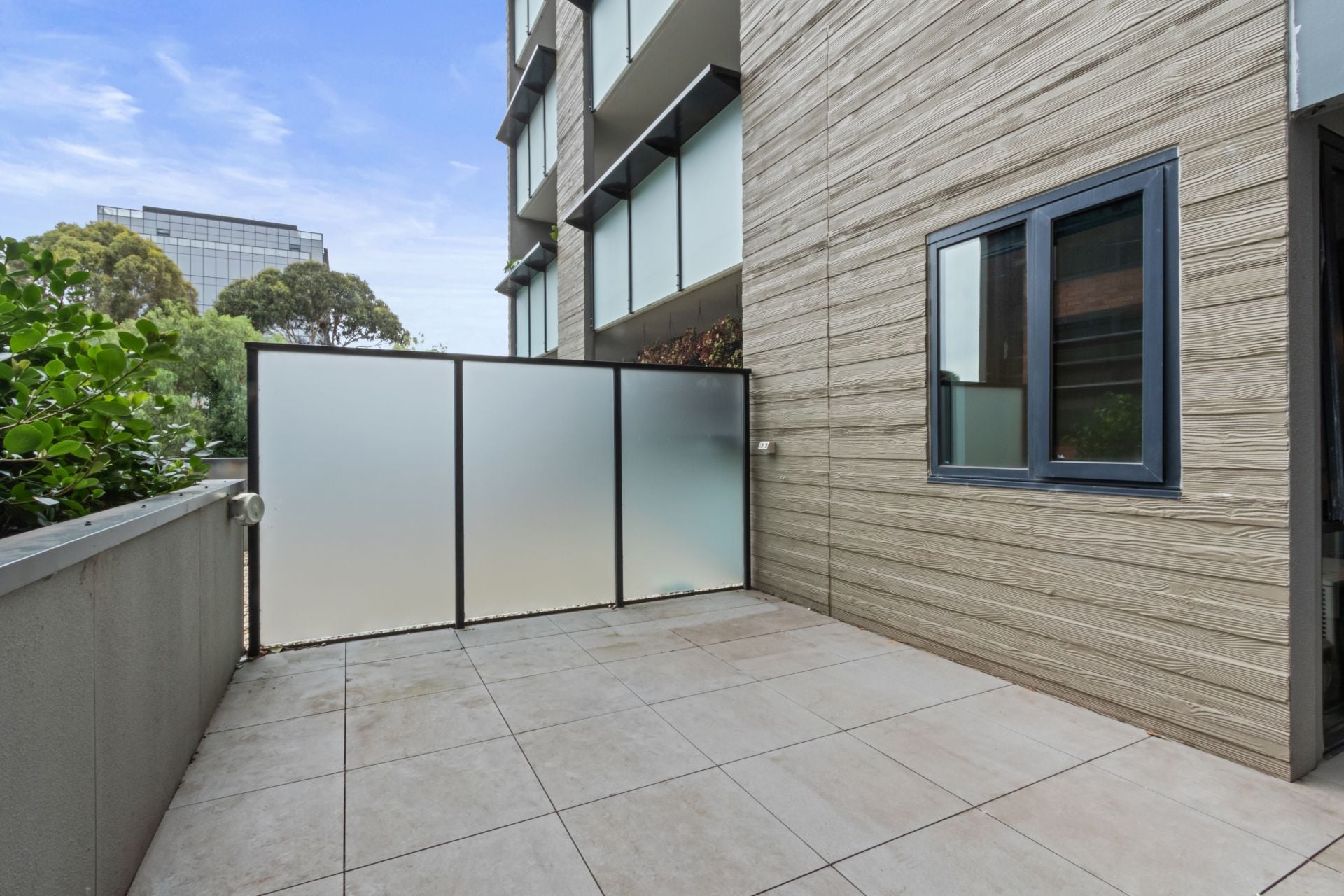 UNDER APPLICATION - Inner-city boutique living