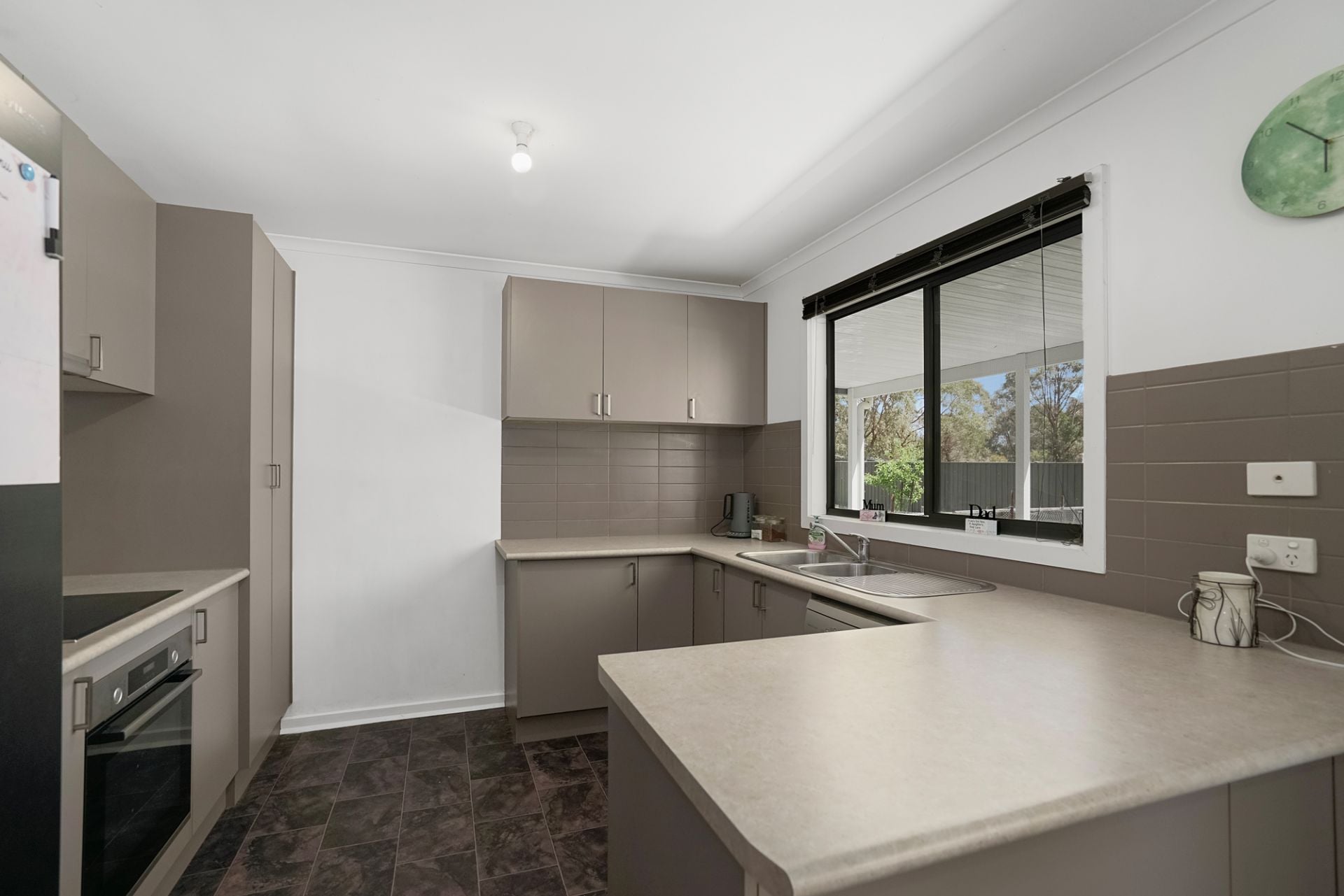 32 Wattledale Avenue, Enfield, Enfield - Thumbnail 6