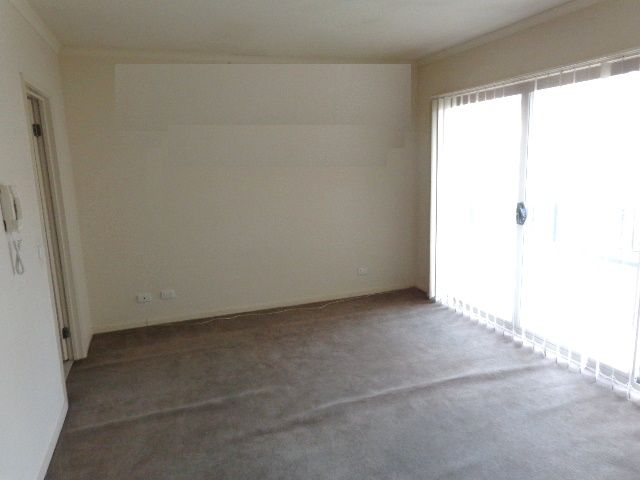 **Super Spacious Townhouse**
