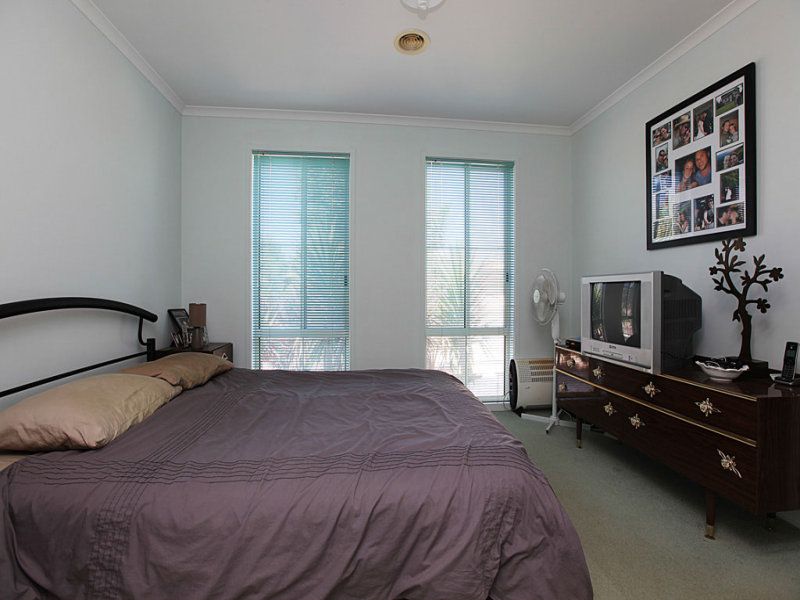 8 Seaside Close, Seabrook - Thumbnail 6