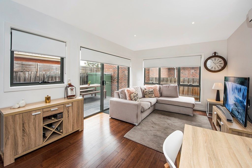 Immaculate Townhouse!
