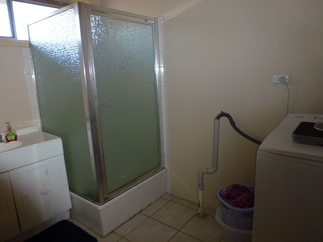 A stones throw away from La Trobe University!