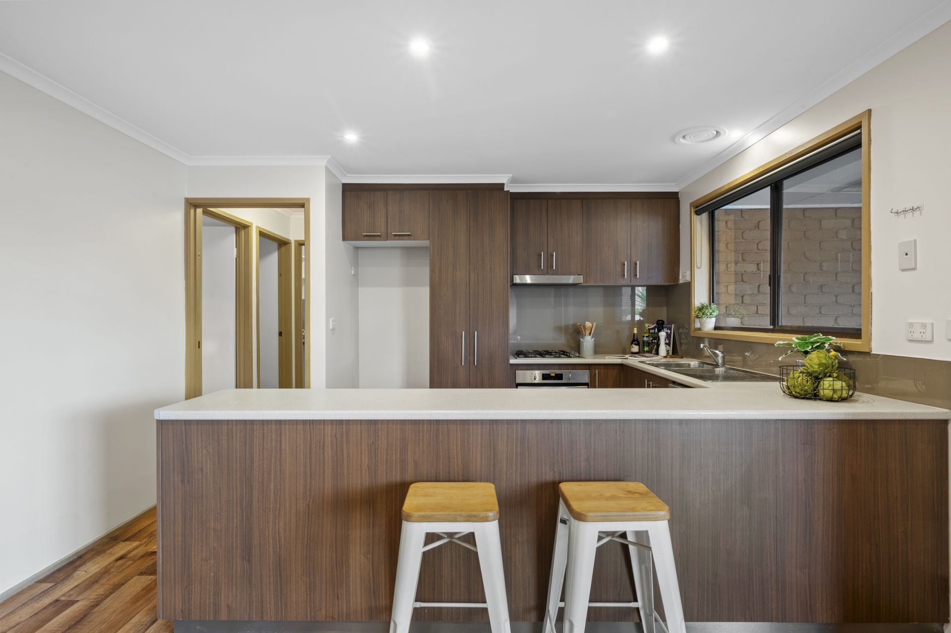 DUAL LIVING -  4 BEDROOMS, 2 BATHROOMS FAMILY HOME