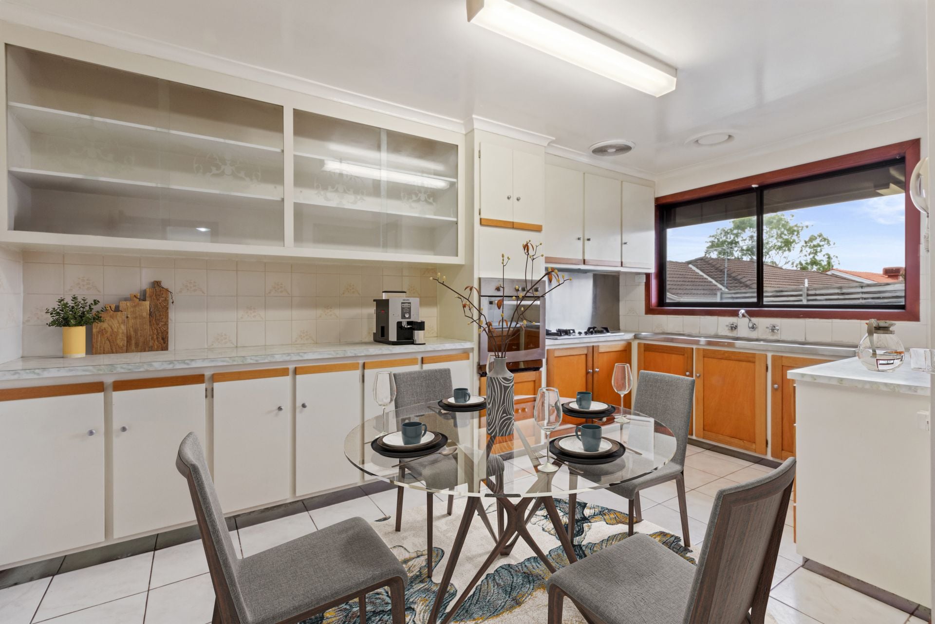 A Vision Of Mid-Century Charm With Spacious Dimensions