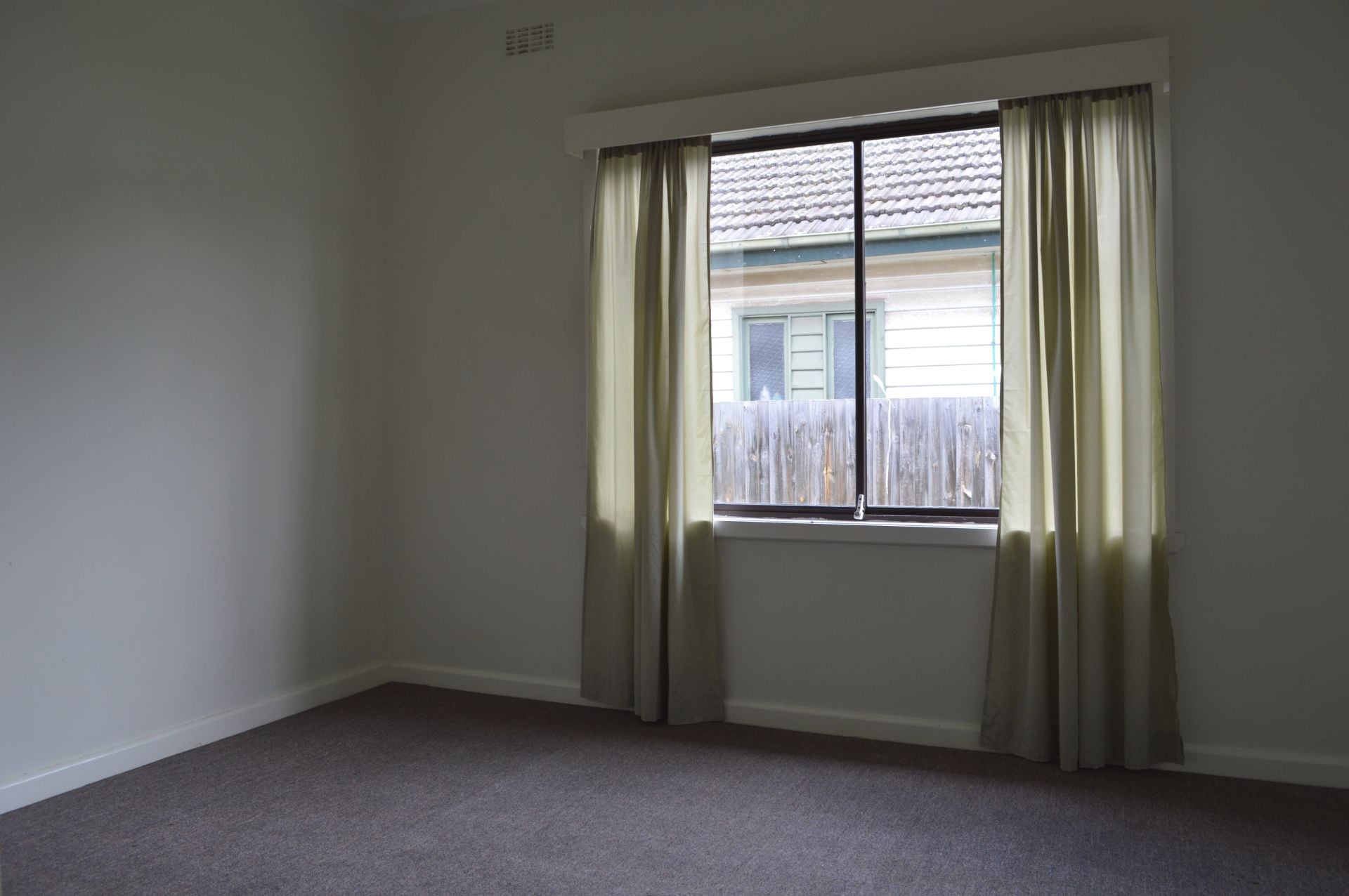 WALKING DISTANCE TO ALL AMENITIES