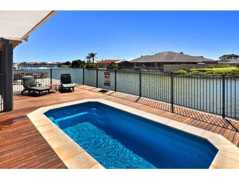 Real Estate For Sale 14 Willis Cove Pelican Point , WA