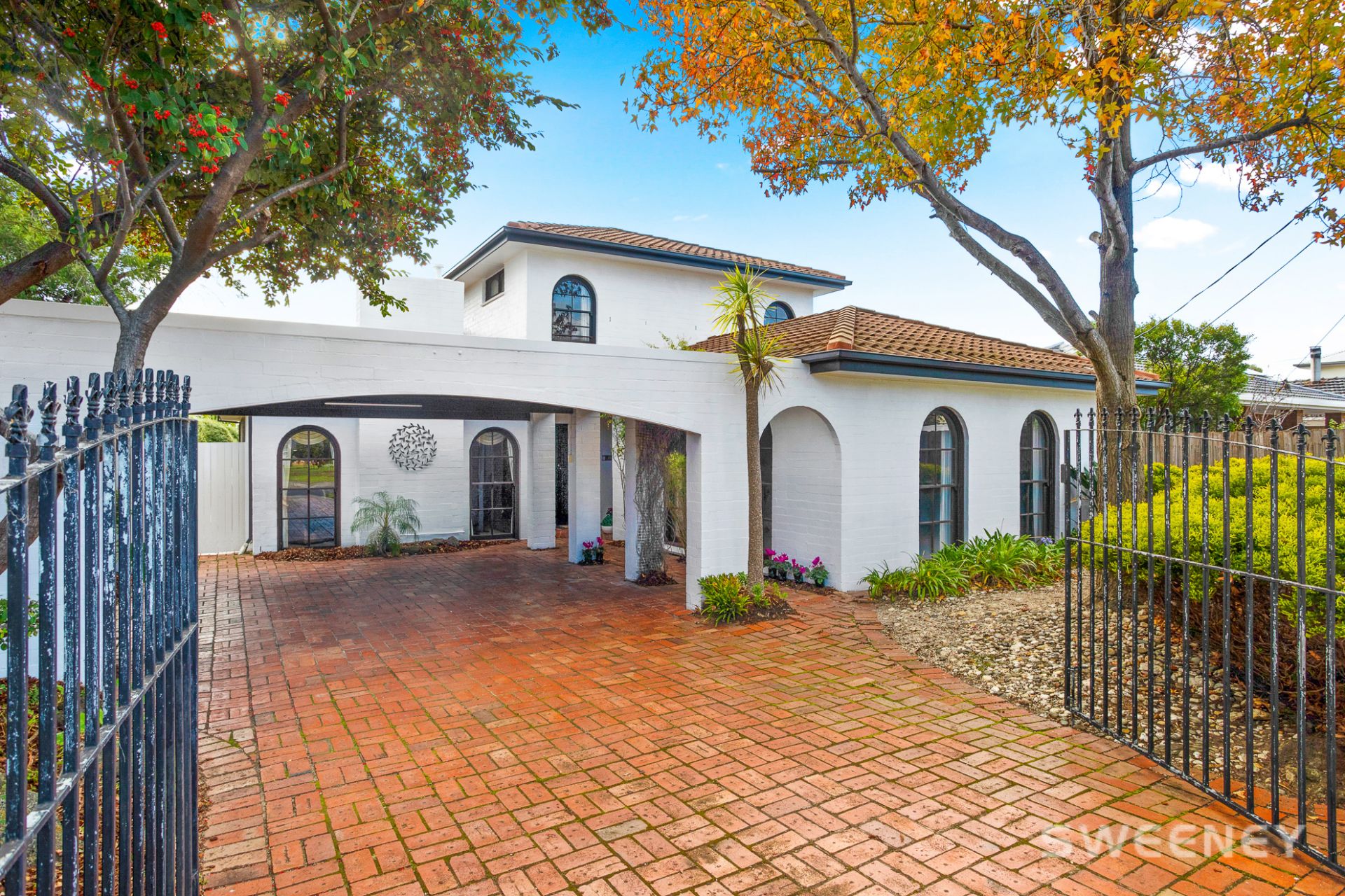39 Somers Parade, Altona - Thumbnail 2